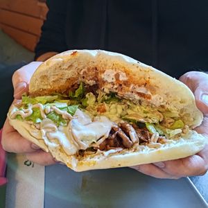 Güros Tasche at Café GUTTUT in Dortmund