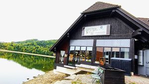 Cooles Lokal 😊 at Grandma's Hipster Kiosk 99 in Hartberg