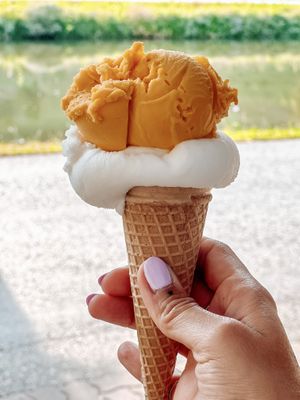 veganes mango & zitroneneis  at Grandma's Hipster Kiosk 99 in Hartberg