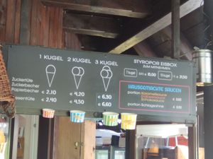 Eis at Grandma's Hipster Kiosk 99 in Hartberg