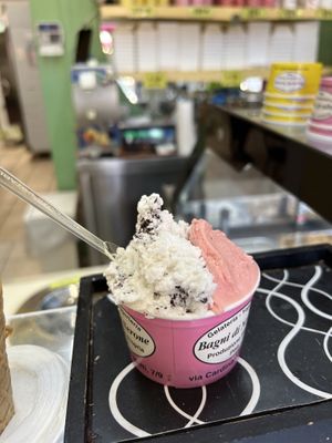 Stracciatella and strawberry   at Bagni Di Nerone in Pisa