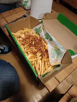 Double dirty fries at Oowee - Picton in Bristol