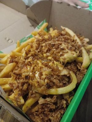 Double dirty fries at Oowee - Picton in Bristol