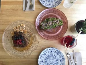 On weekends, you can enjoy a delicious and nutritious salty-sweet brunch from 11 to 14 hours.   at theVeggielab in Colmenar Viejo