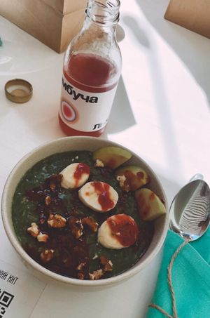 Perfect oatmeal at Green Whale in Kyiv