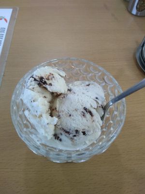 Vanilla ice cream mixed with brownie - Must try at Elysian Delights - Ethigreenz in Gurugram