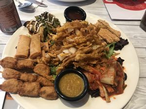 Sharing starter platter  at Puti Vegan Cafe in Glasgow
