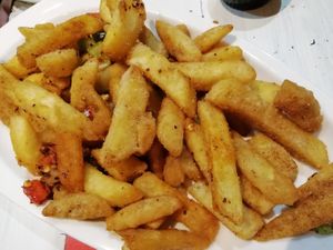 Salt and chilli chips at Puti Vegan Cafe in Glasgow