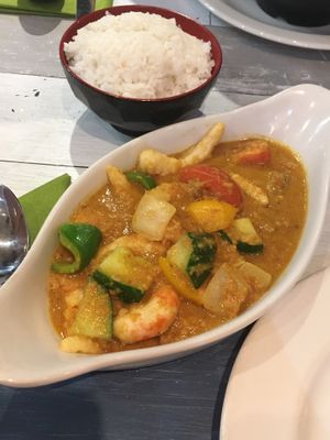 Prawn satay main course with Japanese rice at Puti Vegan Cafe in Glasgow