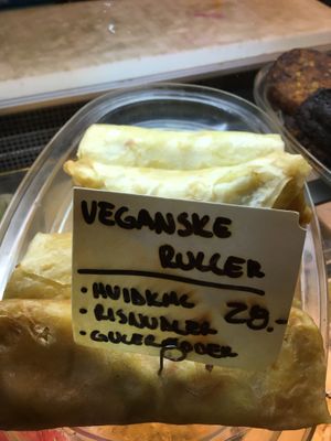 Vegan rolls at Sandwich 27 in Copenhagen