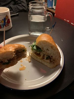 Vegan tofu bahn mi at Rozz-Tox in Rock Island