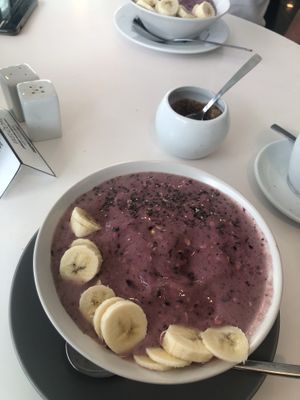 Smoothie bowl at Supernatural in 