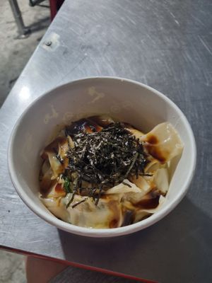  at E33 - Wonton Stall in Hualien