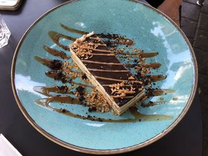 עוגת ביסקוויטים מדהימה at Khudari in Tel Aviv