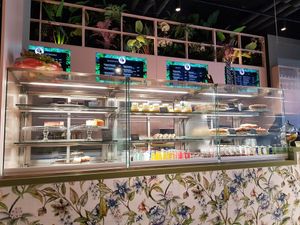 Cakes, drinks, sandwiches and vegan chia pudding at L'afrique in Offenbach