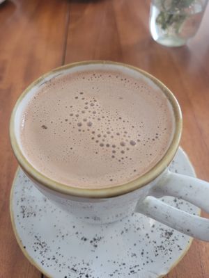 hot chocolate with almond milk at Cafe de la Mañana in Cartagena