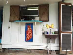 Nice outside space at Russell's by Eat Healthy Kauai in Wailua