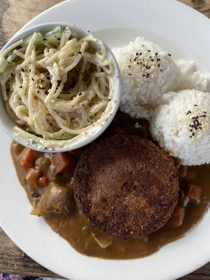 Hamburger Curry at Russell's by Eat Healthy Kauai in Wailua
