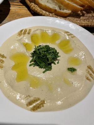 Humous  at Marres Kitchen in Maastricht