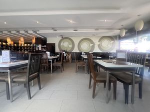 Lots of seating  at King's Cafe in Toronto