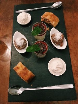 Dessert plate at De Levensboom in Hasselt