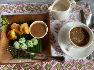 GF "bread" platter and amazing Bali coffee at BeingSattvaa in Ubud