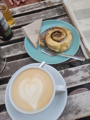 Vegane Zimtschnecke at Cafe Küstenkind in Greifswald
