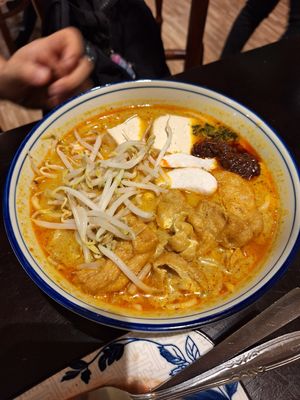 Laksa at Coco Veggie Nonya Cuisine 椰素林 in Central Singapore