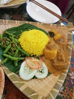 Rendang Monkey Head Mushroom with Ginger Rice at Coco Veggie Nonya Cuisine 椰素林 in Central Singapore