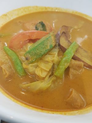 Curry vege at Coco Veggie Nonya Cuisine 椰素林 in Central Singapore