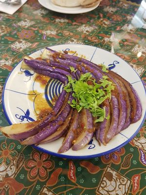 I love eggplant at Coco Veggie Nonya Cuisine 椰素林 in Central Singapore