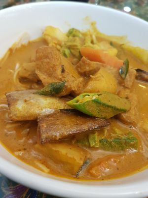 Vegetable curry ramen at Coco Veggie Nonya Cuisine 椰素林 in Central Singapore