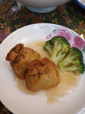 Fu Bao at Coco Veggie Nonya Cuisine 椰素林 in Central Singapore