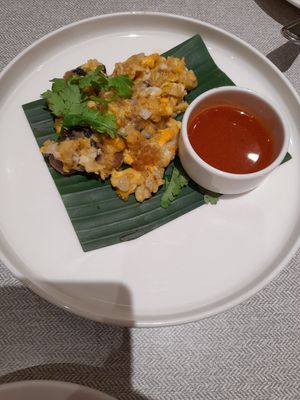 Orh luak at elemen 元素 - Paya Lebar Quarter in Central Singapore