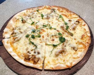 Mushroom pizza at elemen 元素 - Paya Lebar Quarter in Central Singapore