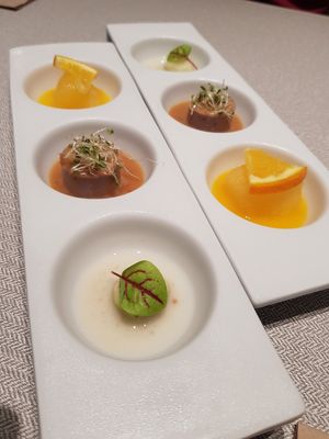 Refreshing appetizer at elemen 元素 - Paya Lebar Quarter in Central Singapore