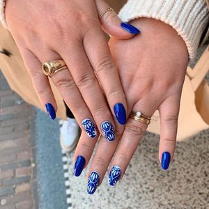 Vegan nails at The Happy Toko in Utrecht