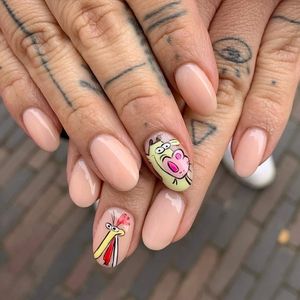 Vegan nails at The Happy Toko in Utrecht