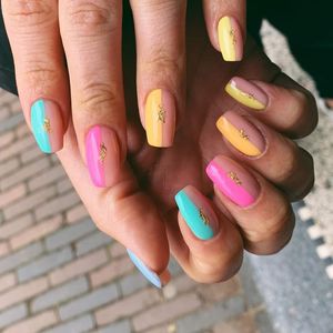 Vegan nails at The Happy Toko in Utrecht