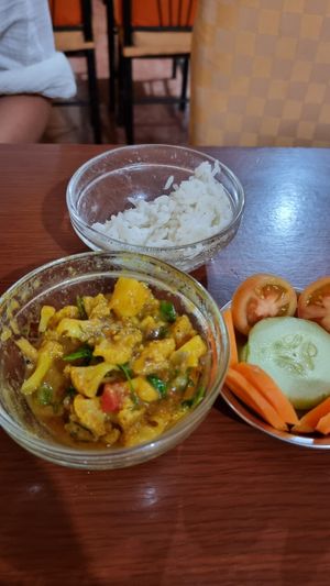 Veg curry, salad rice at Five Chutneys in Arusha
