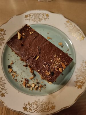 Chocolate cake at apeti - Ségur in Paris