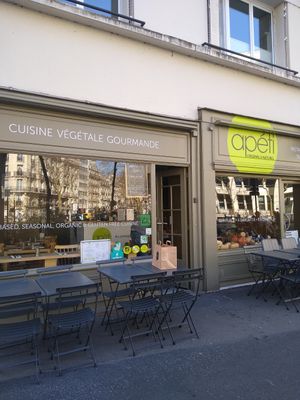 Building at apeti - Ségur in Paris