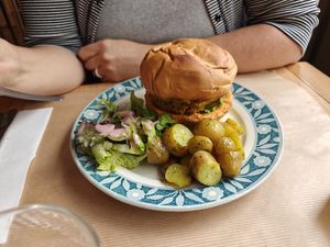 Burger at apeti - Ségur in Paris