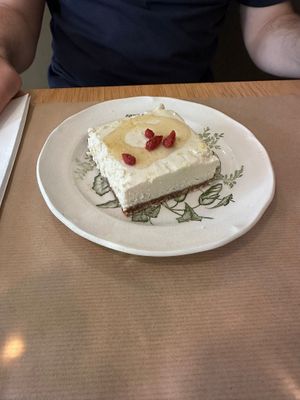 No cheese cake at apeti - Ségur in Paris