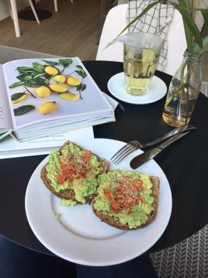 Kimchi avocado toast n tea at Oliver Green - East in Amsterdam