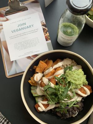 Mexican bowl at Oliver Green - East in Amsterdam