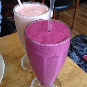 Lovely Vegan berry and strawberry oat smoothies at Fortify Cafe in Maidstone