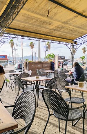 Outside seating facing the harbour at Il Milese Focacceria in Alghero