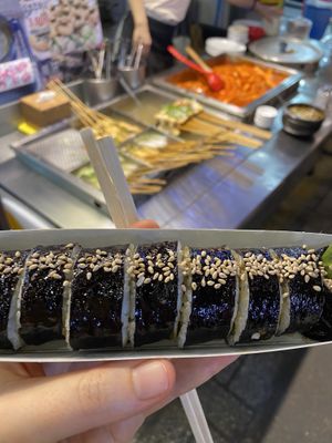 I was able to ask one of the many gimbap stalls to make me a vegan one so with the mung bean pancake, this was an excellent market meal!  at Koreapizza in Busan