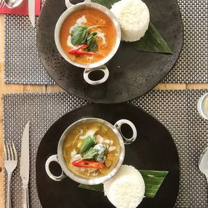 Red and green curry at Giggling Squid in Windsor